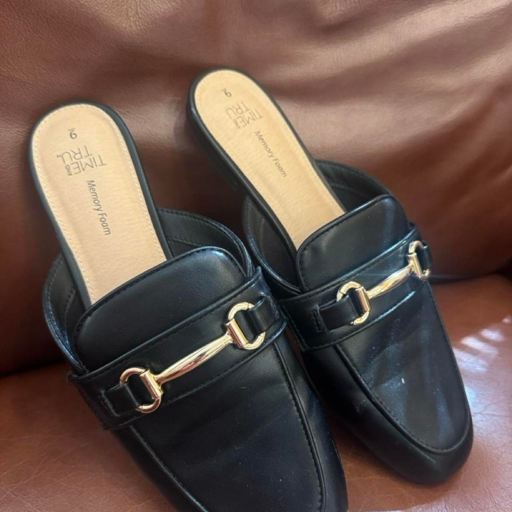 Time and Tru Womens Black Horsebit Mules Memory Foam Slip On Loafers Size 9